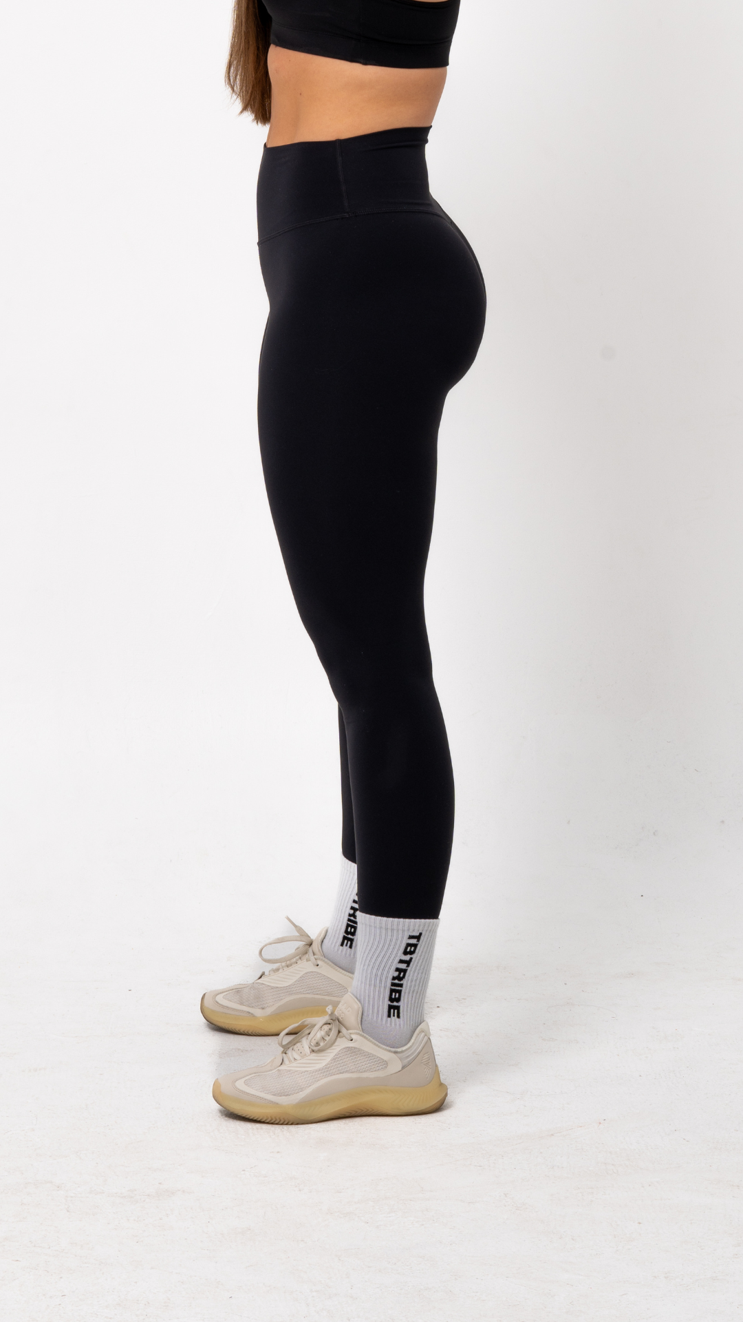 Black, high waist, full length leggings for gym, training, athleisure. The best black leggings